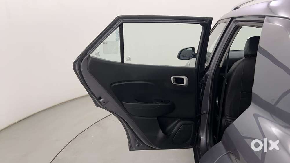 Hyundai Venue S Turbo, 2020, Petrol