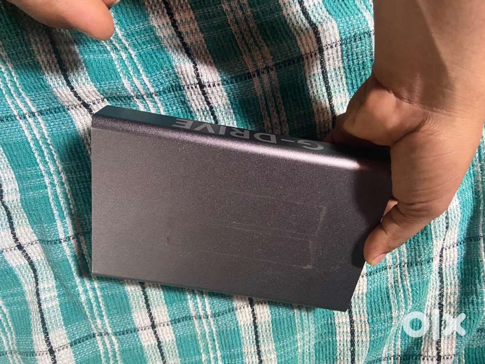 Hard disk and hard drive