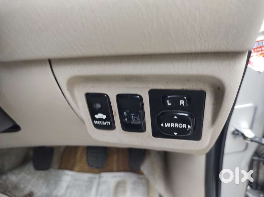 Toyota Innova 2.5 Vx (diesel) 8 Seater, 2013, Diesel