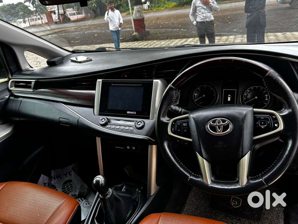 Toyota Innova Crysta