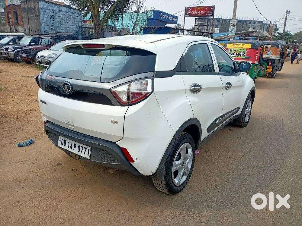 Tata Nexon 1.5 Revotorq Xm (s), 2018, Diesel