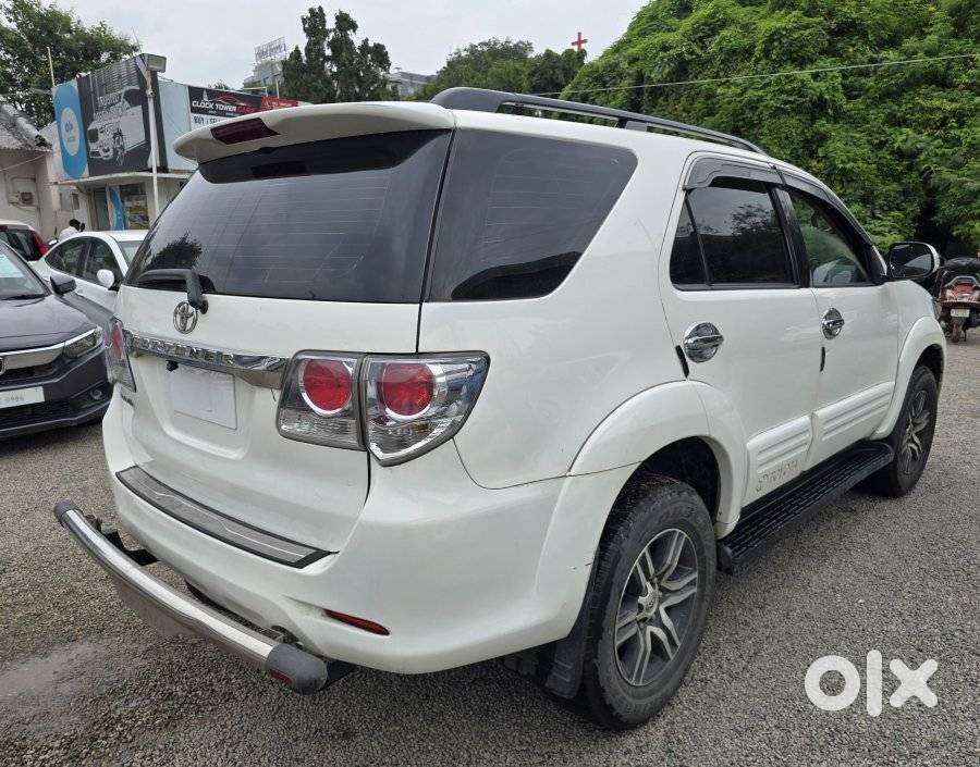 Toyota Fortuner 3.0 4x2 Mt, 2012, Diesel
