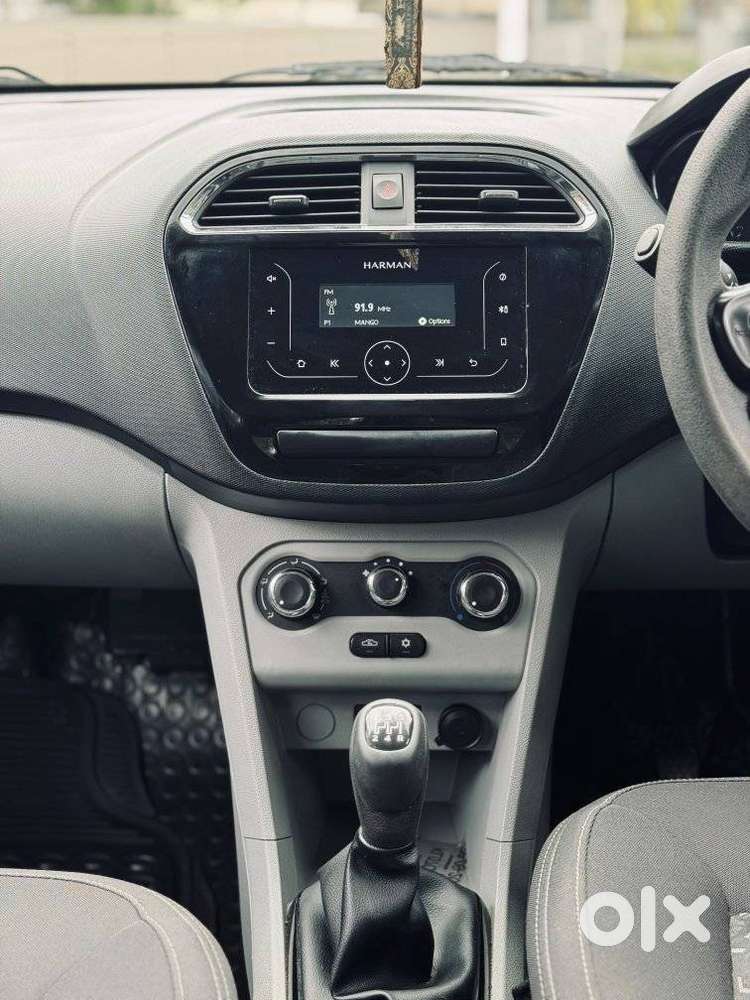 Tata Tiago, 2022, Petrol