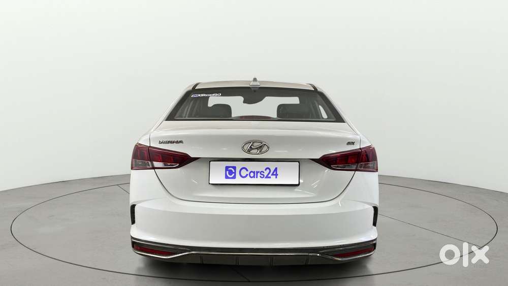 Hyundai Verna 1.5 Sx (o) Diesel At, 2021, Diesel