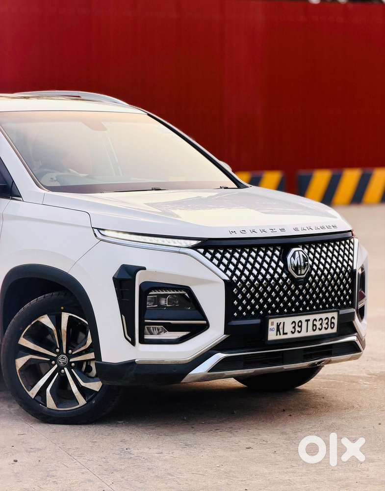 Mg Hector Plus Sharp Pro 1.5 Turbo Petrol Cvt 7 Str, 2023, Petrol