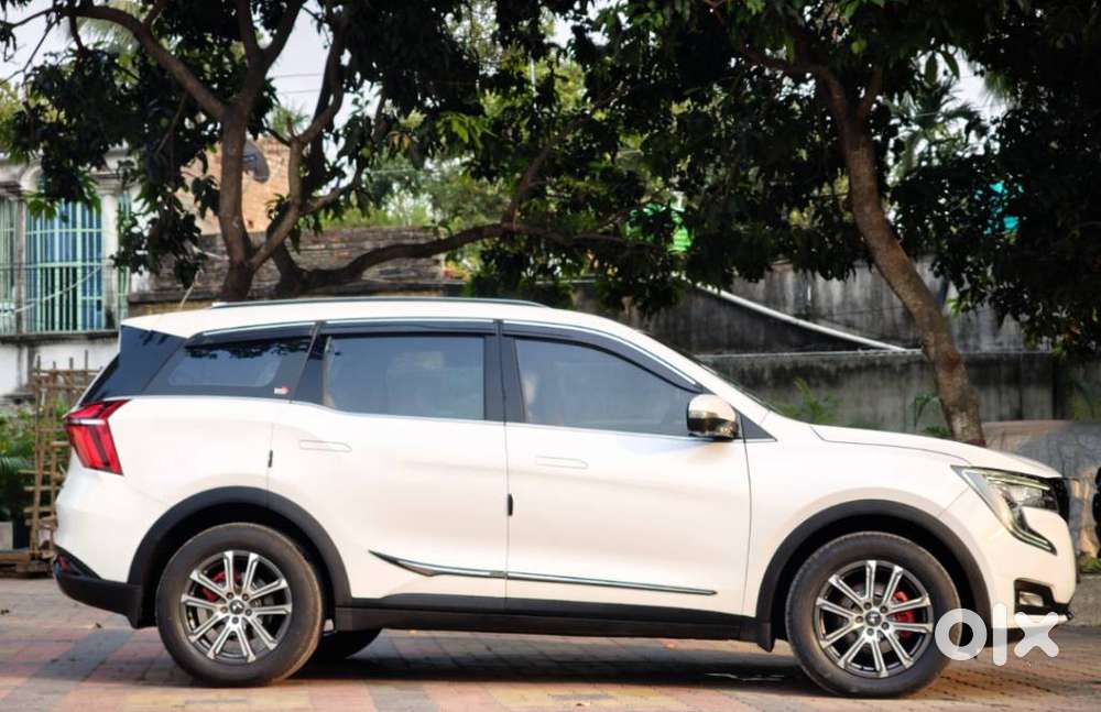 Mahindra Xuv700 2.2 Ax 7 Diesel Mt Luxury Pack Str, 2023, Diesel