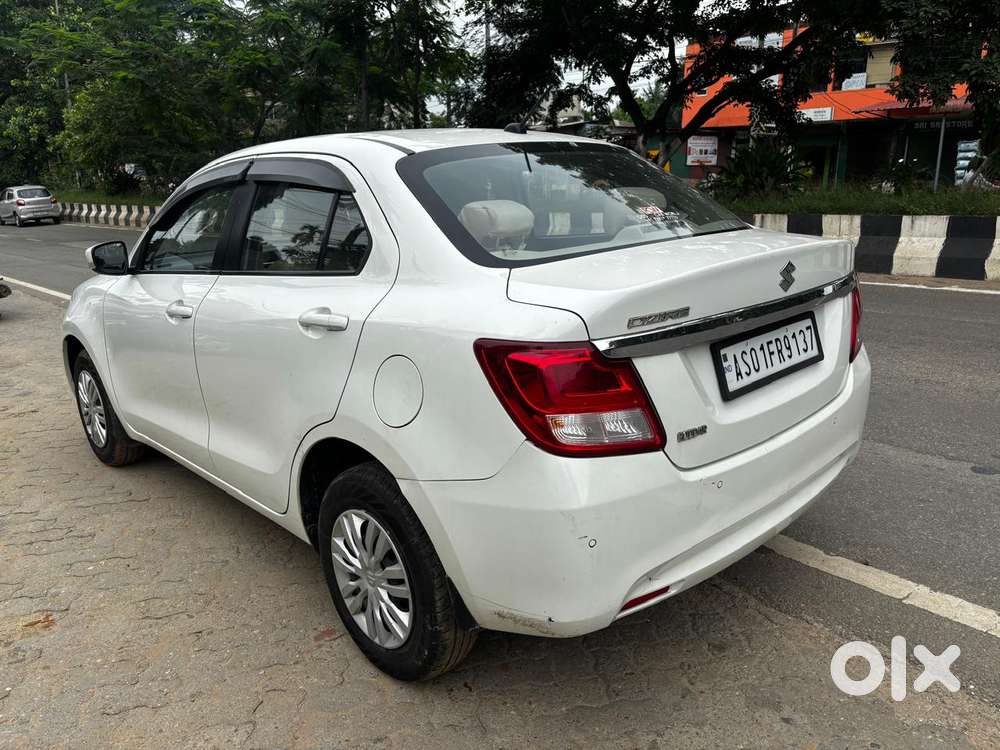 Maruti Suzuki Dzire 1.2 Vxi, 2023, Petrol