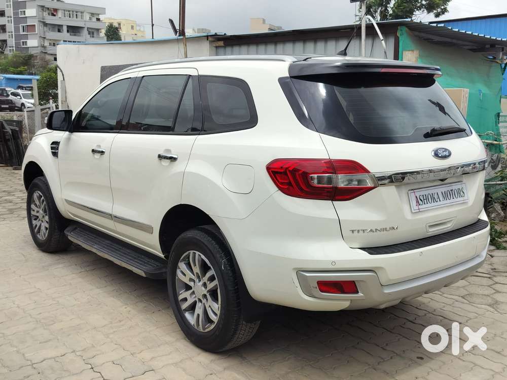Ford Endeavour 2.2 Titanium At 4x2, 2016, Diesel