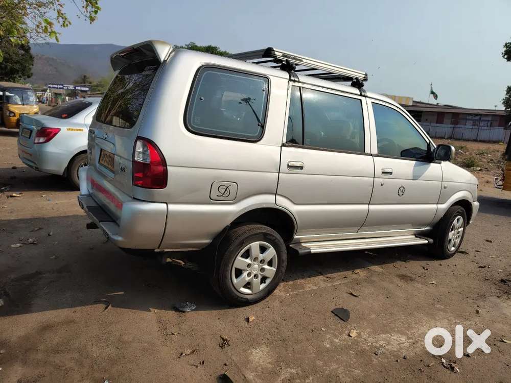 Chevrolet Tavera 2015 Diesel Well Maintained