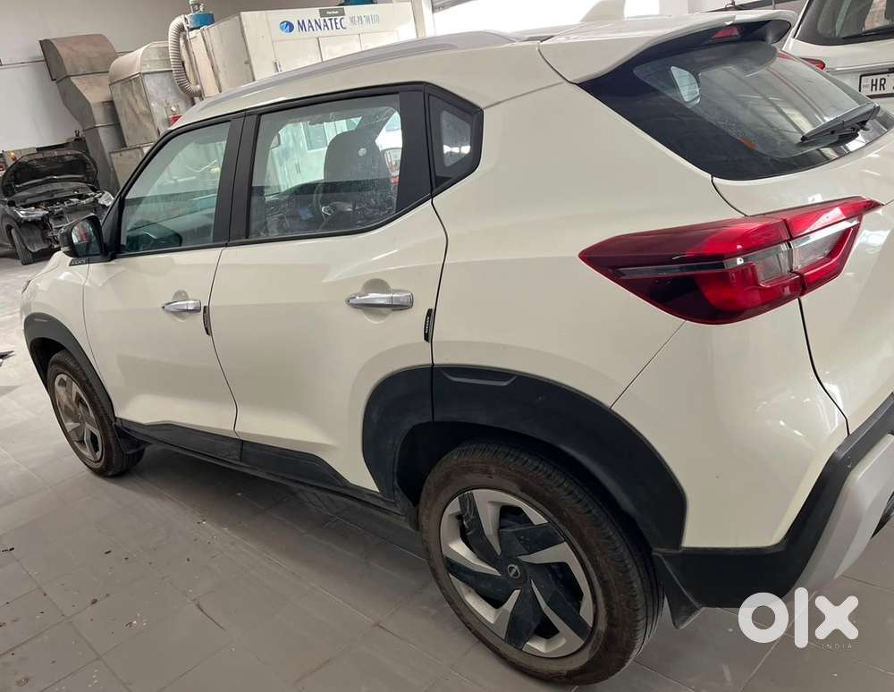 Nissan Magnite 2025 Petrol 11000 Km Driven