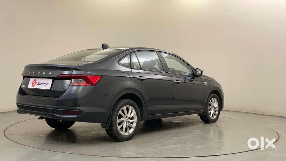 Skoda Slavia Ambition 1.0l Tsi Mt, 2022, Petrol