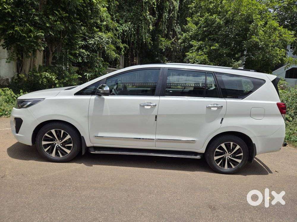 Toyota Innova Crysta 2.4 Z 7 Str, 2022, Diesel
