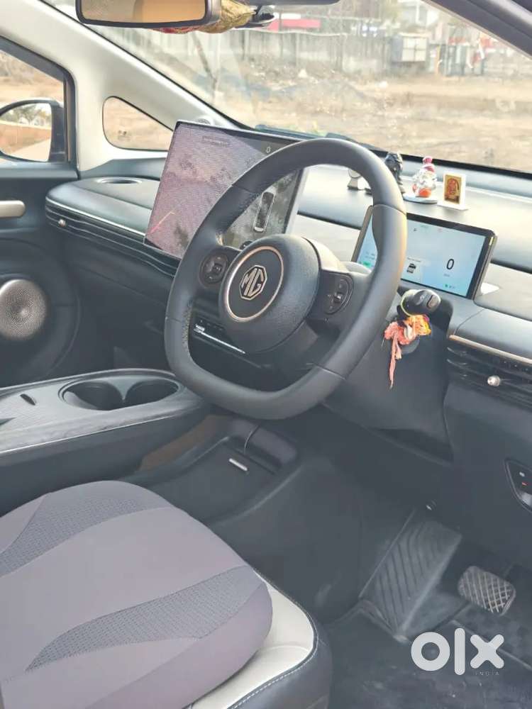 Mg Windsor Ev Essence Pro 52.9kw (2025) Electric 25,000km Driven