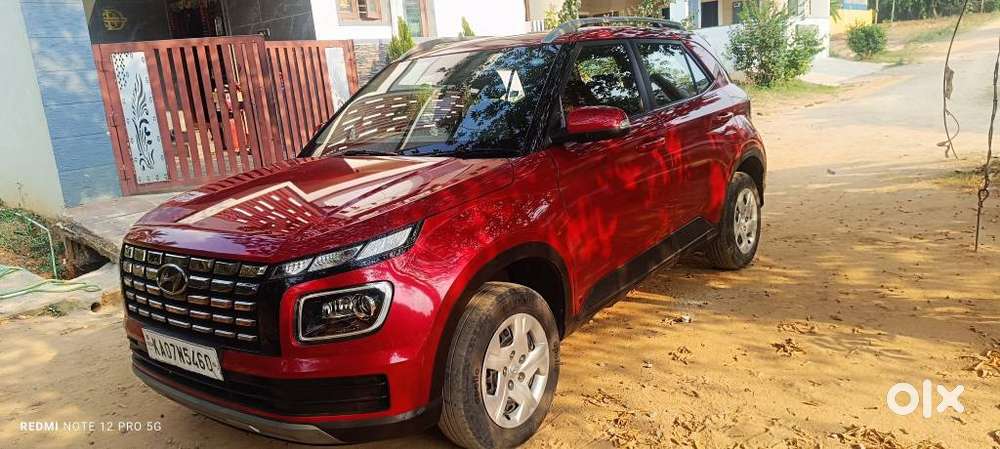 Hyundai Venue 1.2 S (o), 2022, Petrol