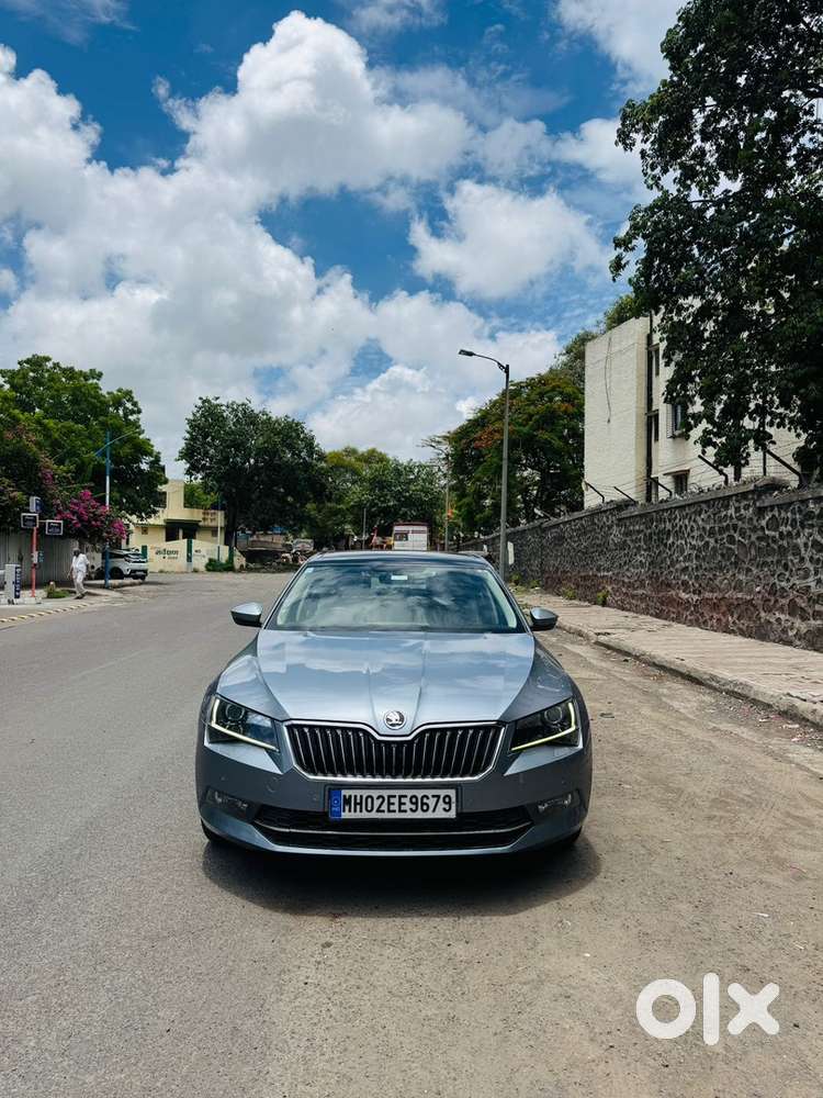 2016 Skoda Superb Petrol