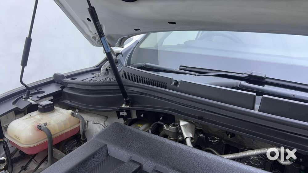 Mahindra Xuv700 2.2 Ax 7 Diesel Mt Luxury Pack Str, 2022, Diesel