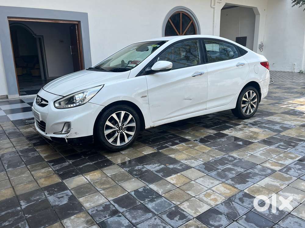 Hyundai Verna 2014 Diesel 240000 Km Driven