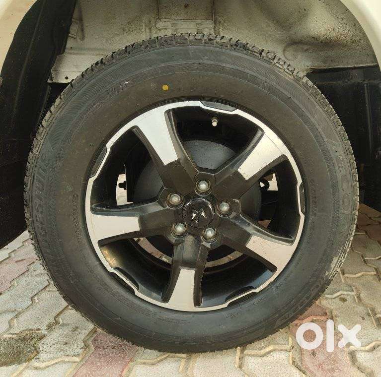 Mahindra Scorpio Classic 2.2 S 11 Mt 7 Cc, 2023