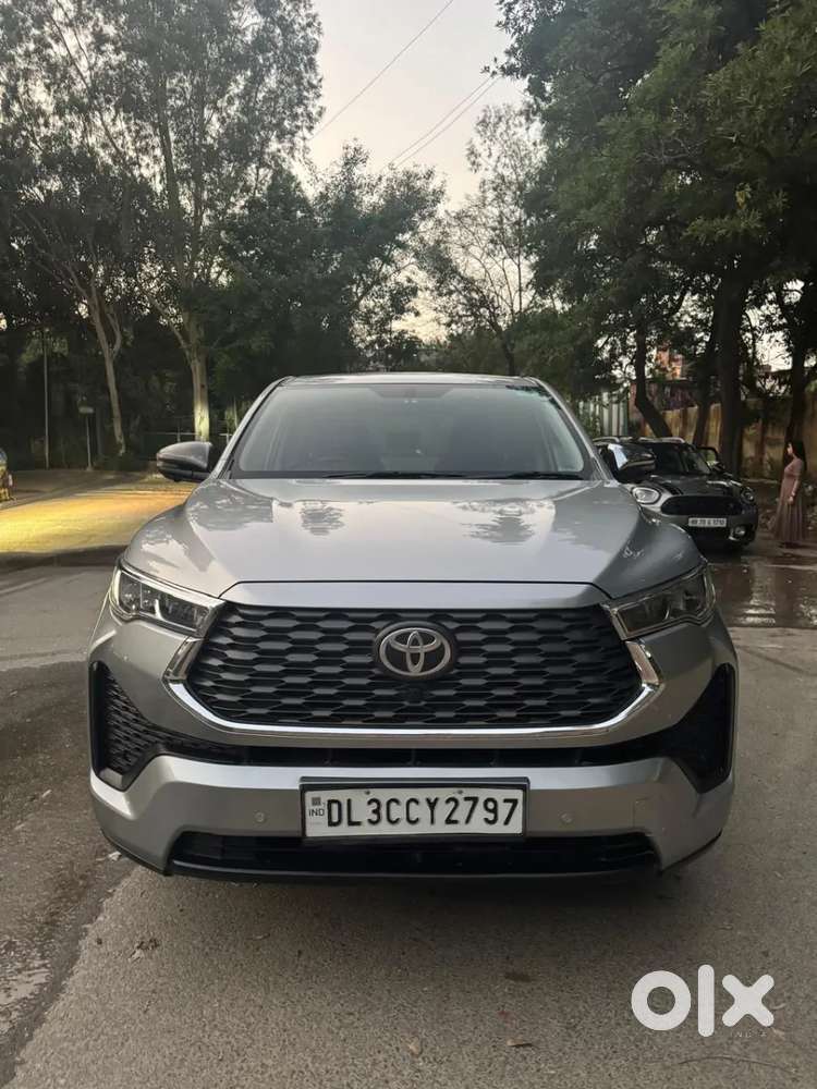 Toyota Innova Hycross 2.0 Vx Hybrid 8 Str, 2023, Petrol