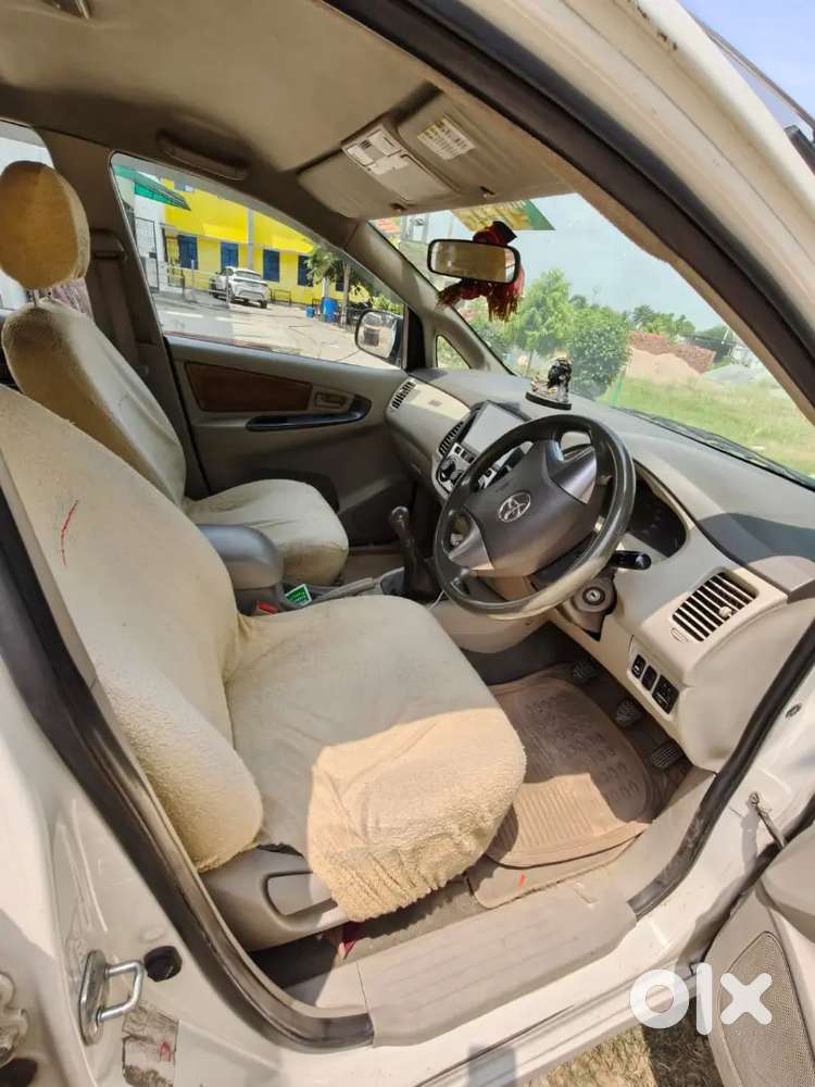 Toyota Innova 2014 Diesel 144000 Km Driven