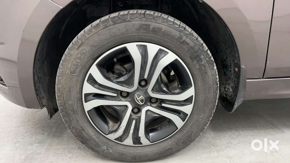 Tata Tiago Xza, 2019, Petrol