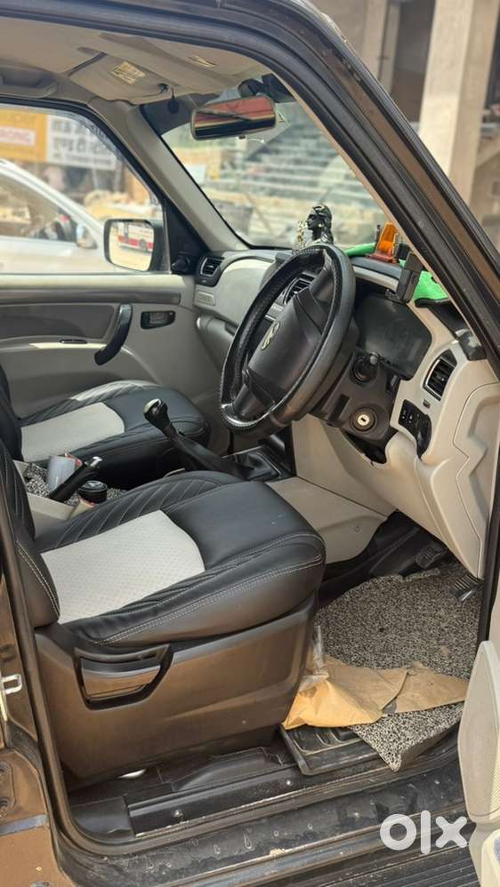 Mahindra Scorpio 2017 Diesel Manual