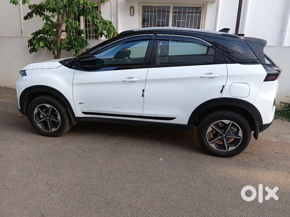 Tata Nexon Ev 45kw Fearless 2026