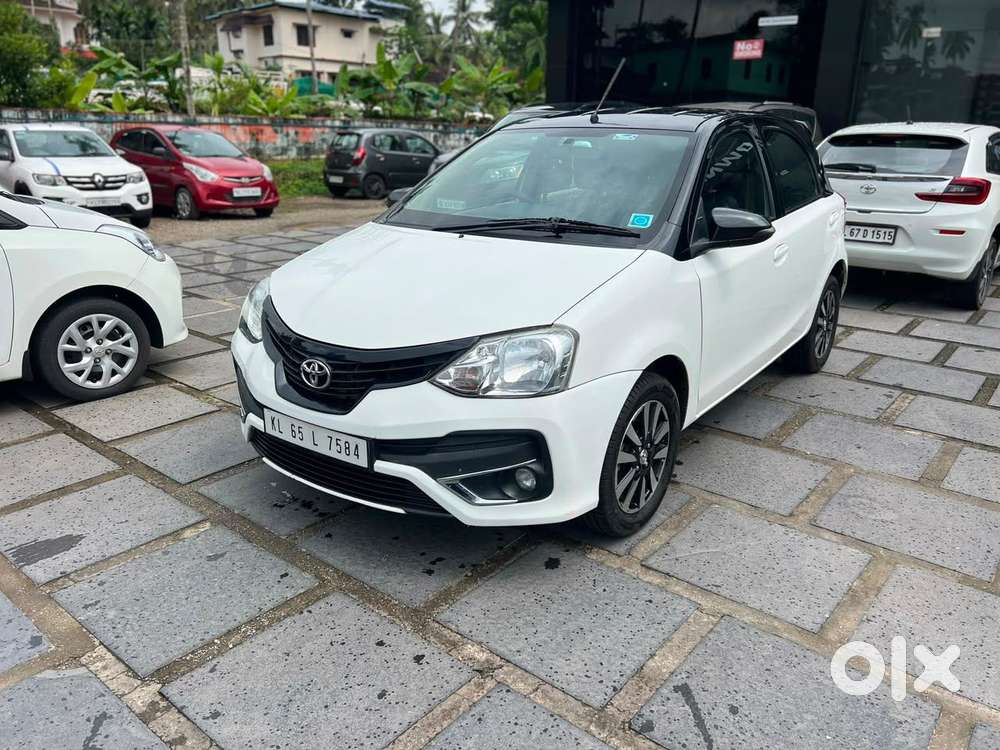 Toyota Etios Liva Vx Dual Tone, 2018, Petrol