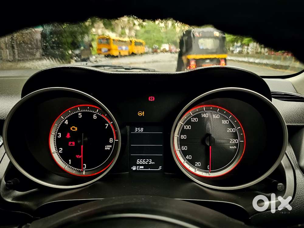 Maruti Suzuki Swift 1.2 Vxi (o), 2022, Petrol