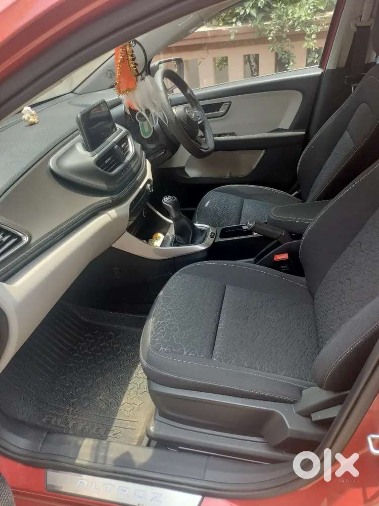 2023 Tata Altroz Xz+ Petrol-16,000 Km, 2nd Owner, Showroom
Condition