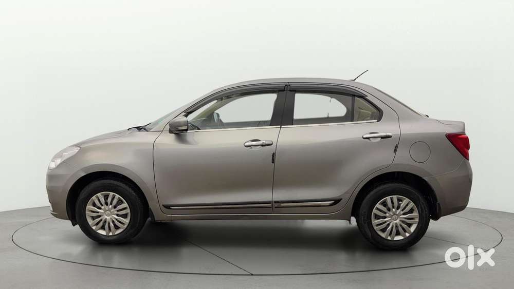 Maruti Suzuki Swift Dzire Amt Vxi, 2022, Petrol