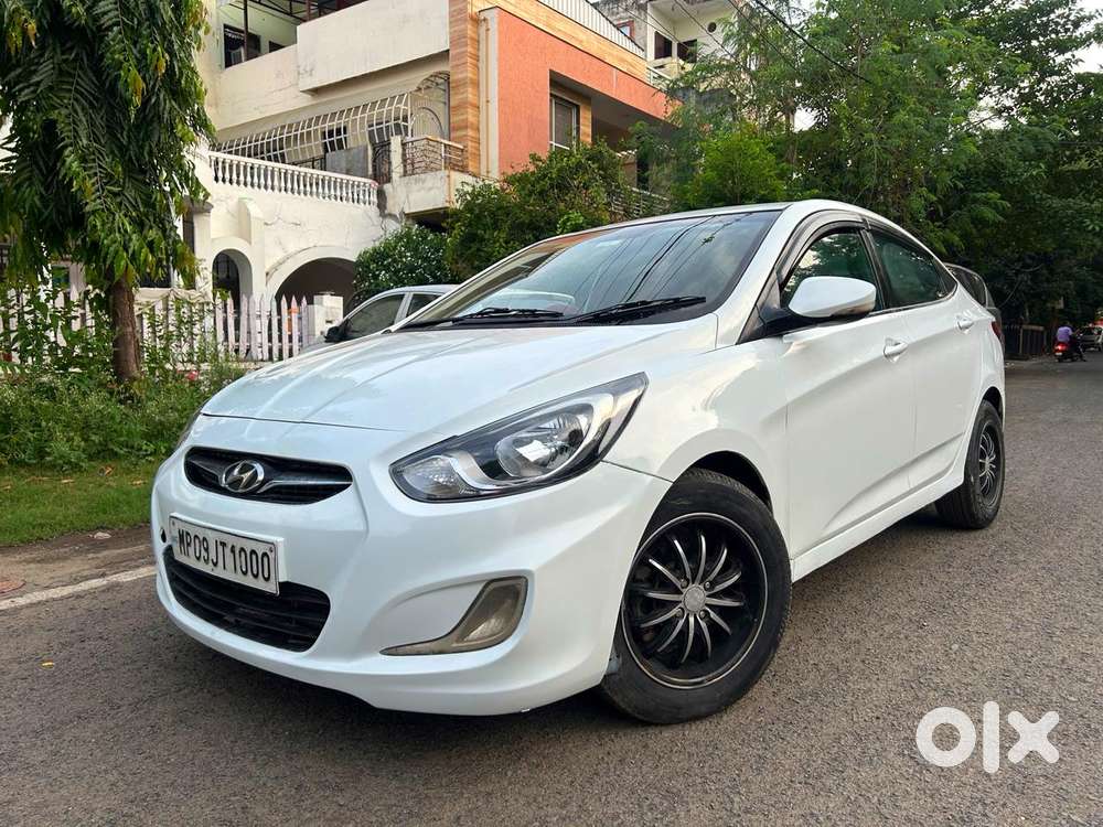 Hyundai Verna Fluidic 1.6 Crdi Sx, 2011, Diesel