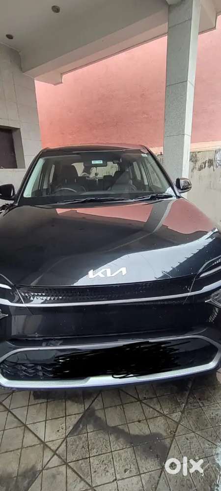 Kia Carens 2025 Diesel 16000 Km Driven Well Maintained