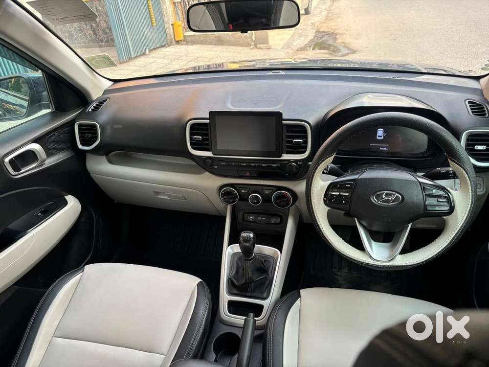 Hyundai Venue 2022 Petrol Good Condition