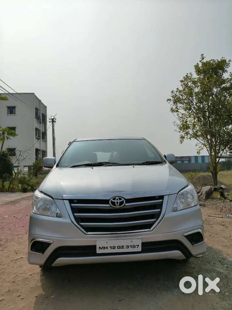 Toyota Innova 2012