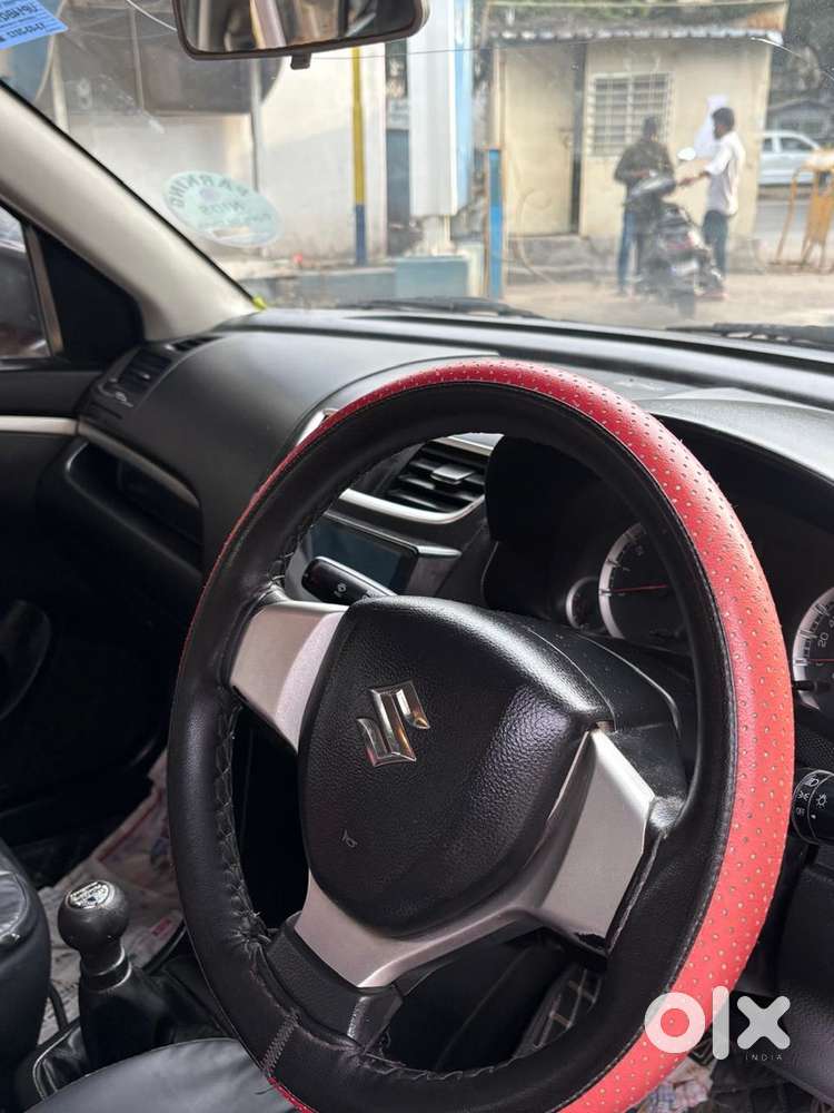 Maruti Suzuki Swift Petrol 2012