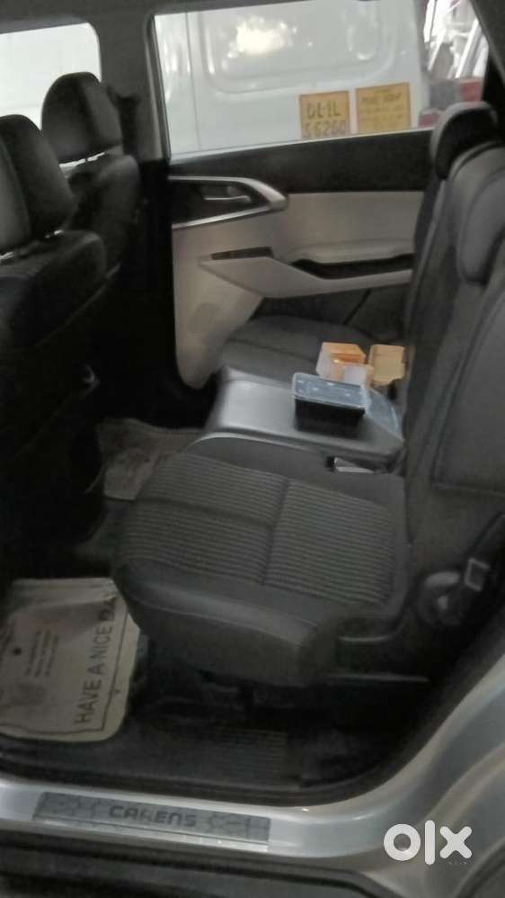 Kia Carens 2023 Petrol 40000 Km Driven