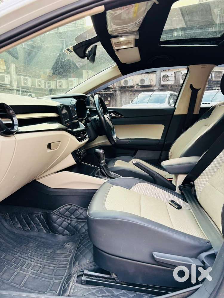 Skoda Slavia Style 1.0 Tsi At Dual Tone, 2022, Petrol