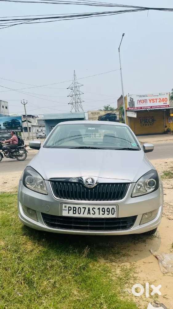 Skoda Rapid 2014 Diesel 145000 Km Driven
