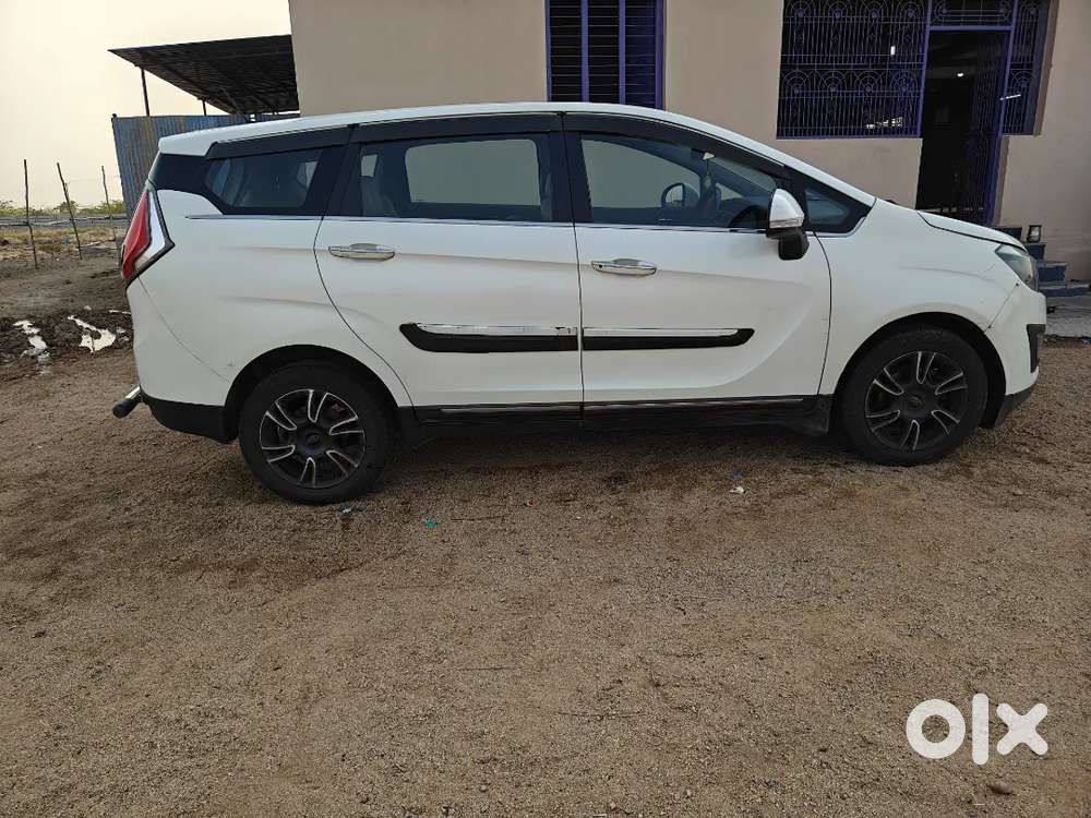Mahindra Marazzo Diesel 2020 Car