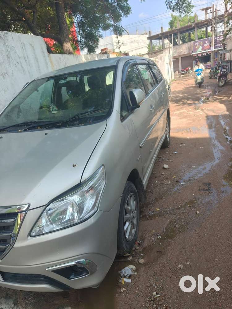 Toyota Innova Diesel 2012