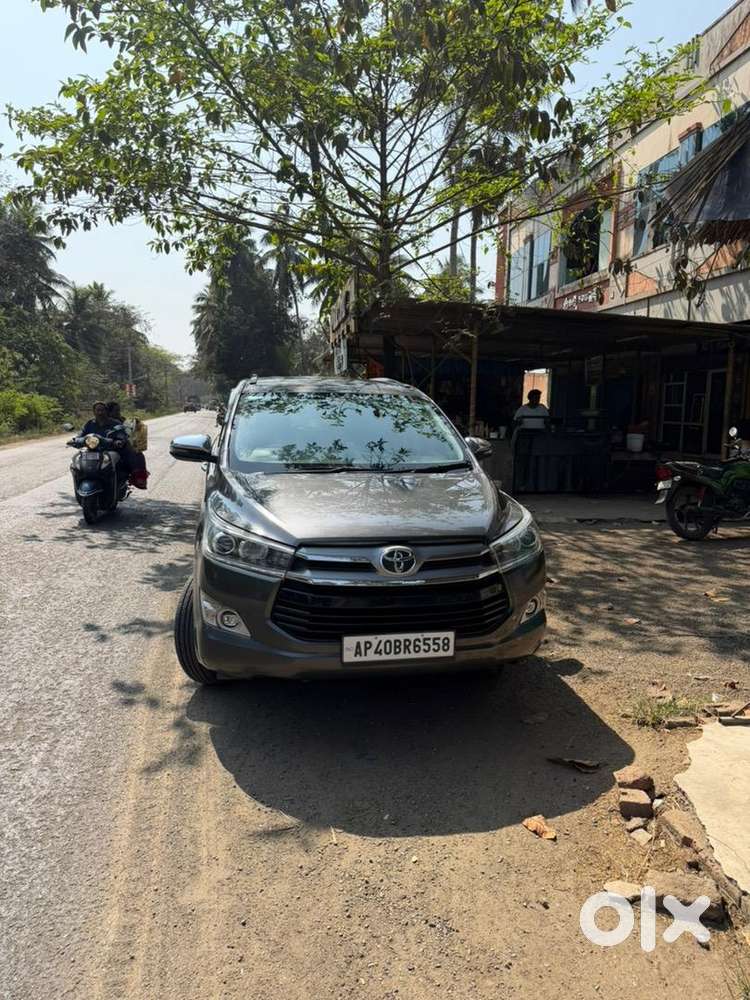 Toyota Innova Crysta 2019