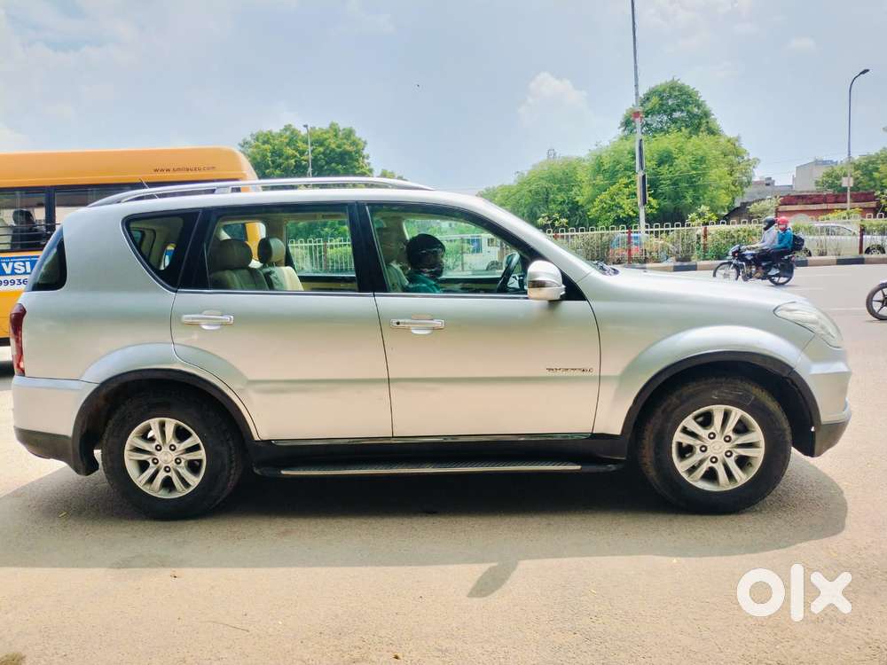 Mahindra Rexton, 2014, Diesel