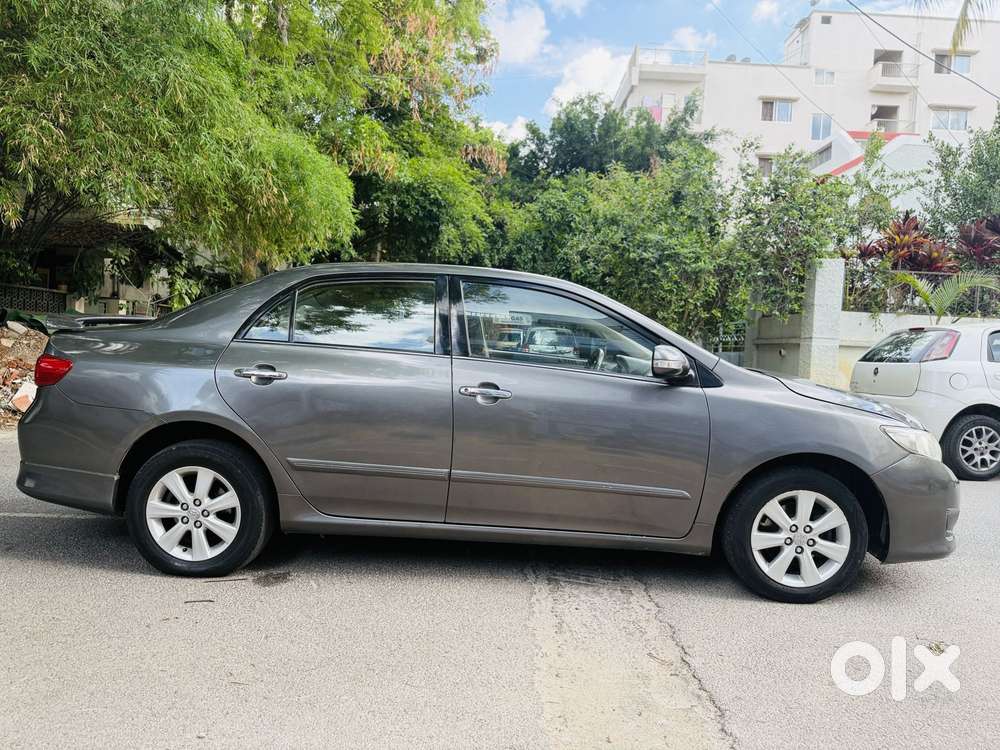 Toyota Corolla Altis 1.8 G, 2009, Petrol