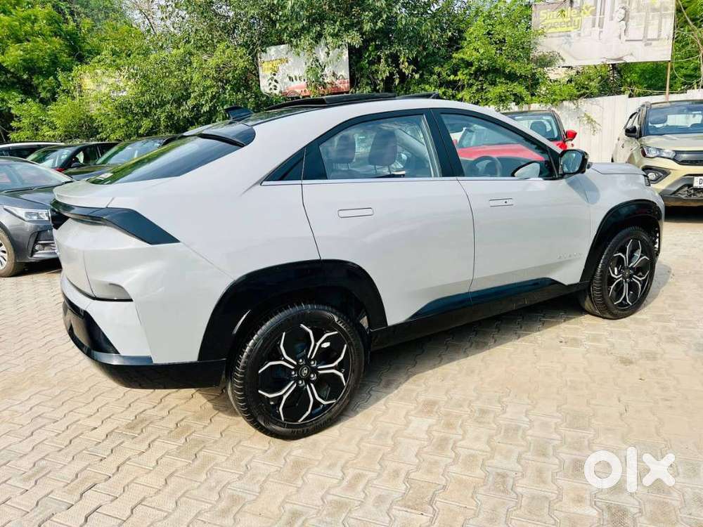 Tata Curvv Accomplished S 1.2 Revotron Petrol 7dca, 2025, Petrol