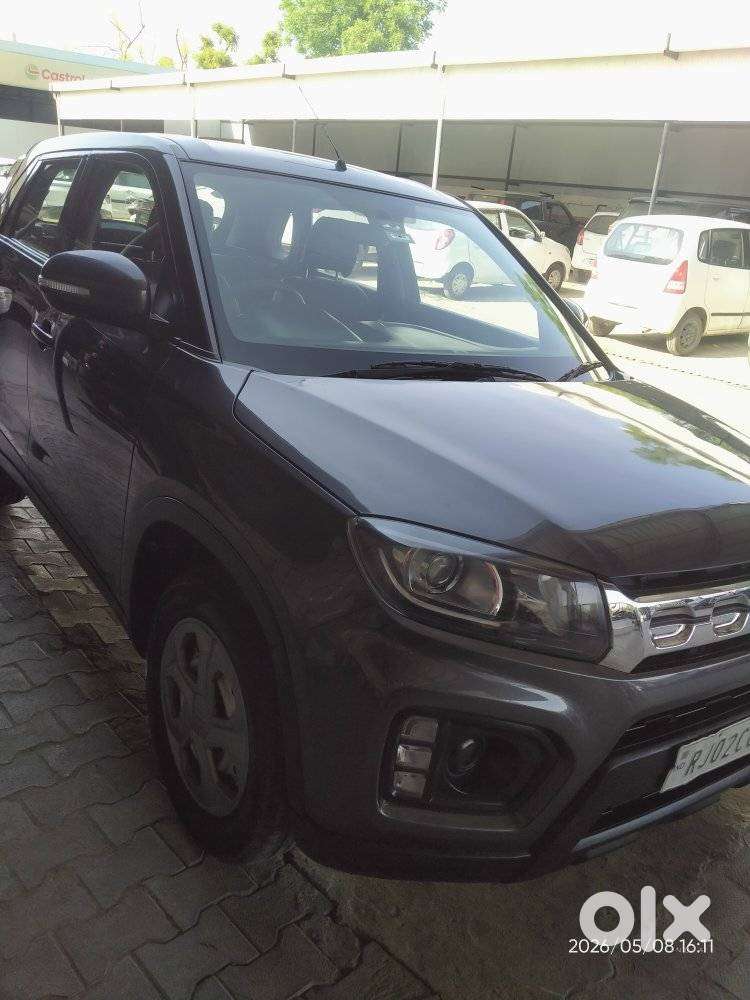 Maruti Suzuki Brezza 1.5 Lxi Smart Hybrid, 2022, Petrol
