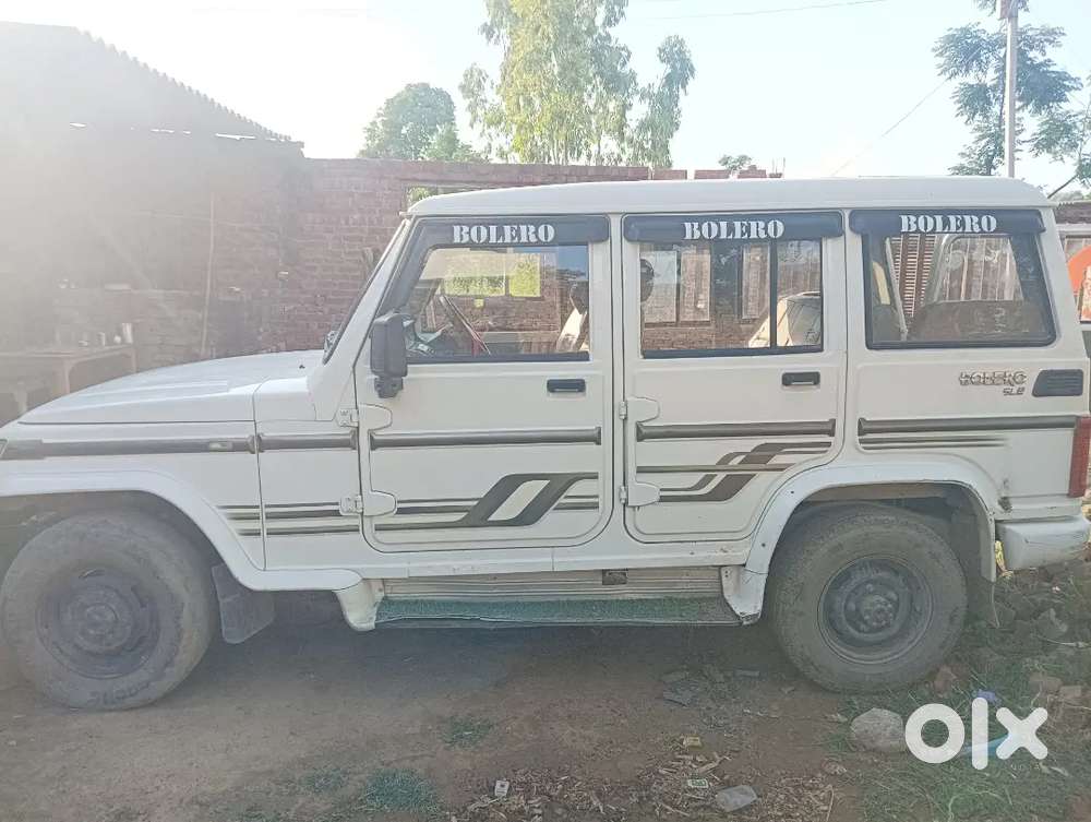 Mahindra Bolero Neo 2012
