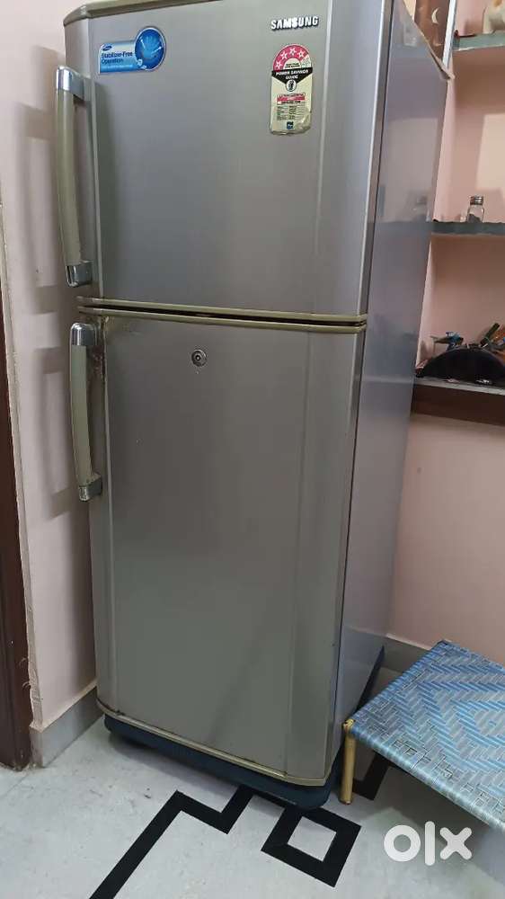 Samsung double-door refrigerator urgent sale