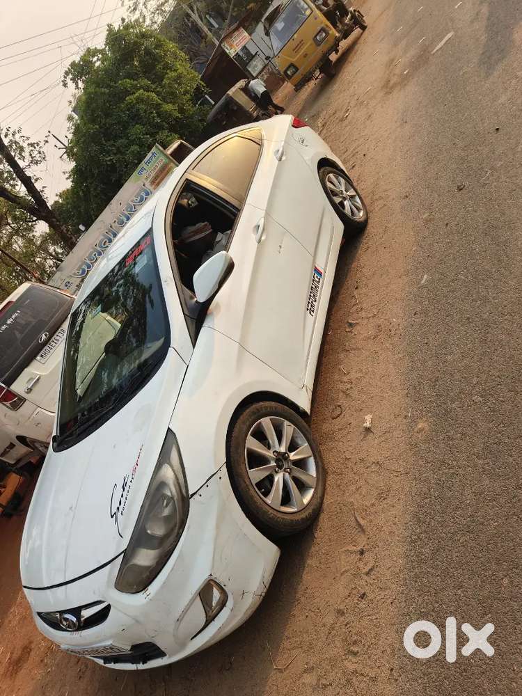 Hyundai Verna 2011