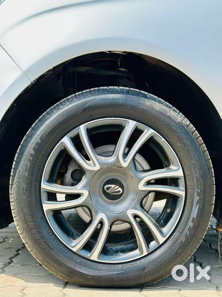 Mahindra Marazzo M8, 2018, Diesel